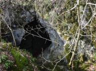 Hét-lyuk zsomboly egyik bejárata, ahol leereszkedtünk