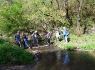 Csernely-patak, első átkelés