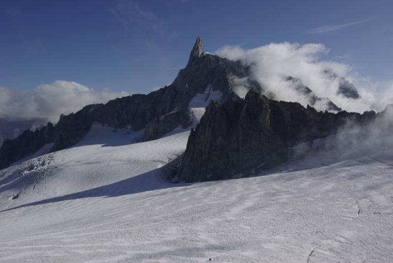 Óriás foga (4014m)