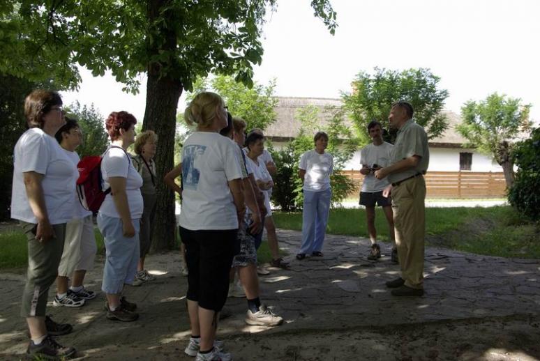 Idegenveztőnk és a halgatóság