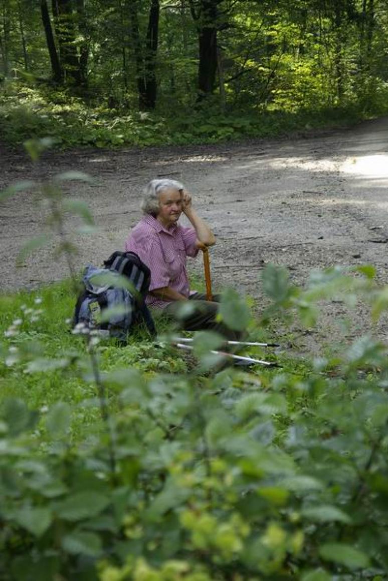 Elpilledve (barátnőre várva)