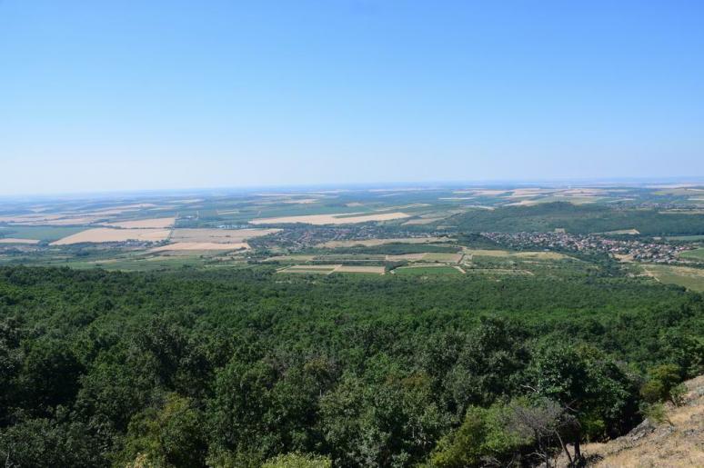Kilátás a szikláktól