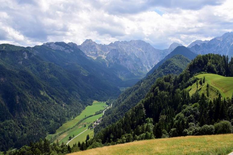 Logarska dolina a Klemenči-pihenőhelyről