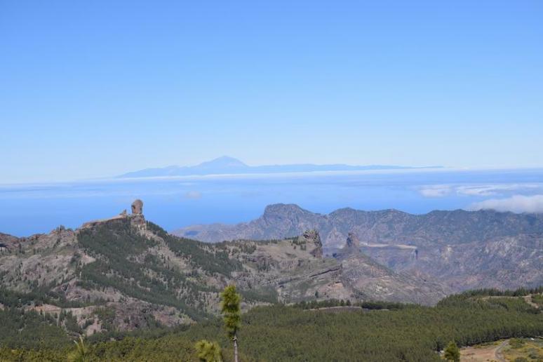 Roque Nubló, háttérben Tenerife