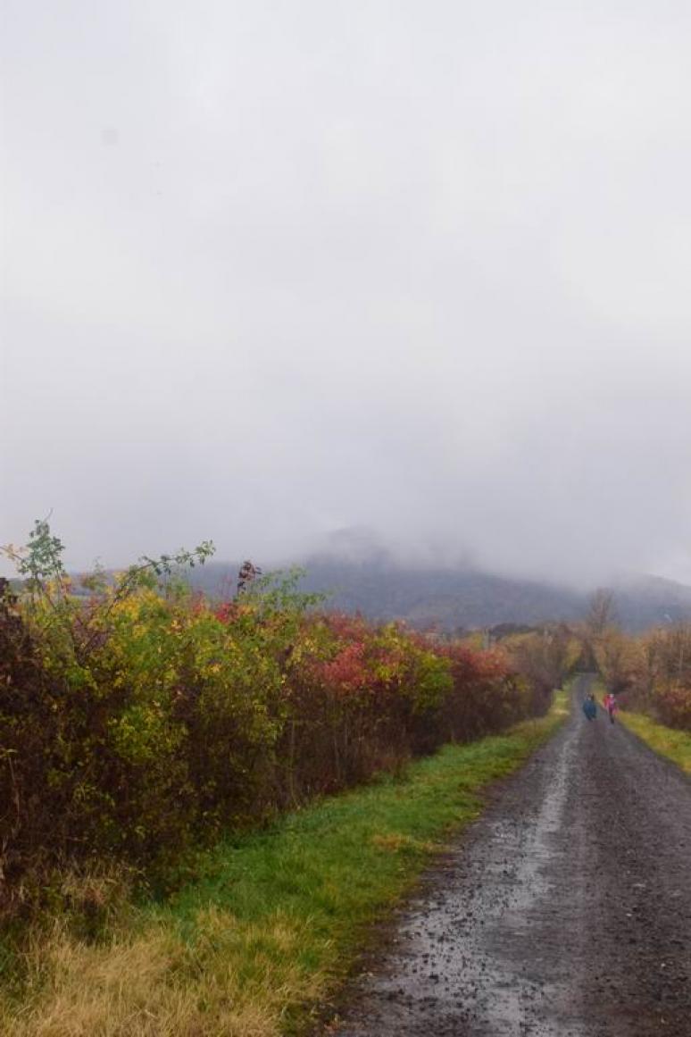 Felhőben a Bézna-csúcs