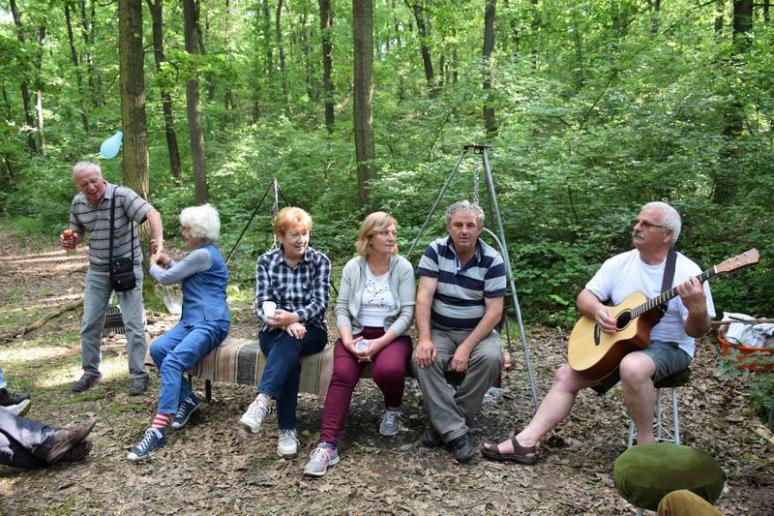 Előkerült a gitár is