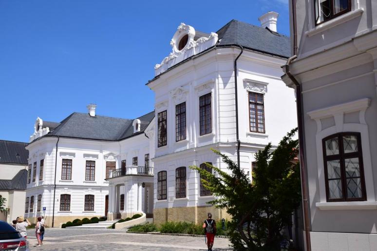 Érseki Palota