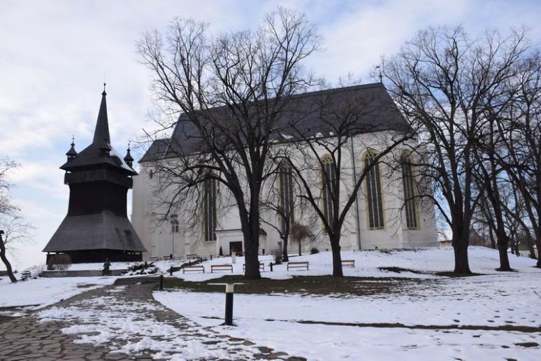 Nyírbátor, református templom és harangláb