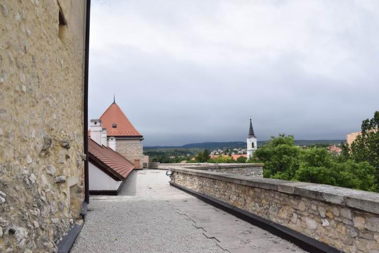 Viharfelhők a Tési-fennsík felett