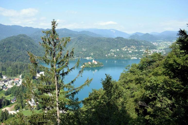 Bled, kilátás a Štraža-hegyről