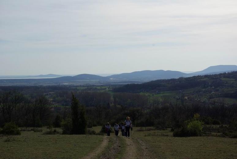 Emelkedő Balatonhenye után